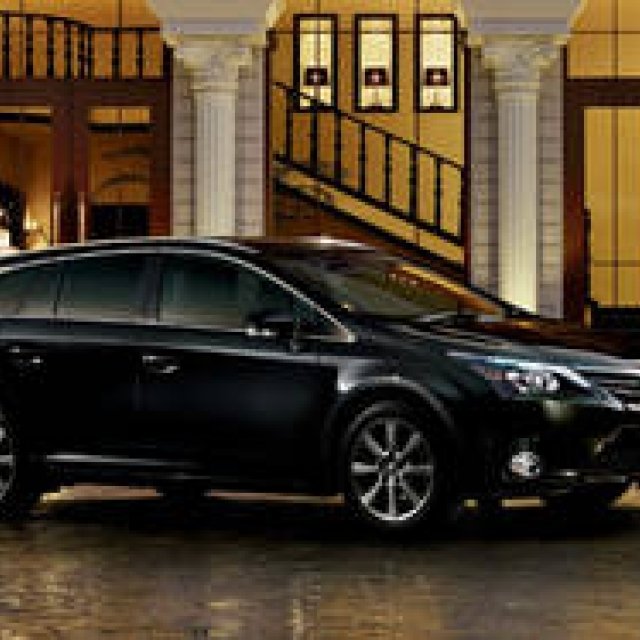 Avensis Undergoes Minor Change, New Upper Grade Added | Toyota