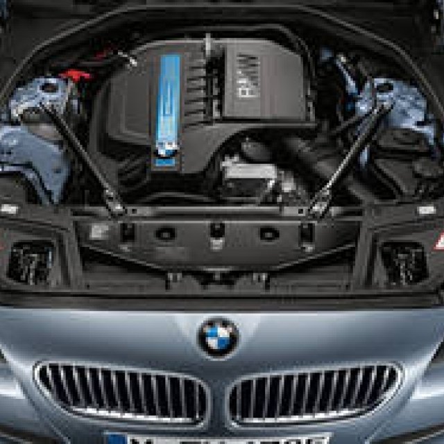The Hybrid Arrives for the 5 Series | BMW