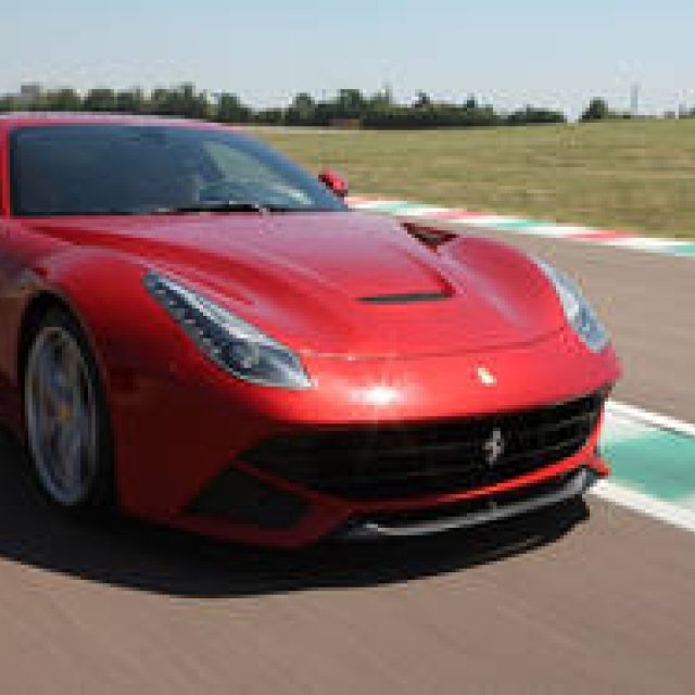 Alonso and Massa Push the F12 Berlinetta to its Limits | Ferrari
