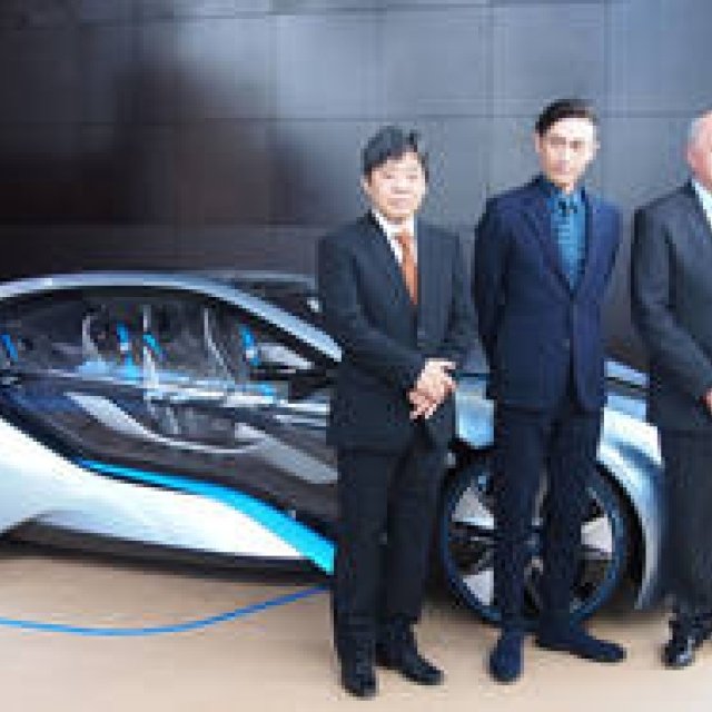 BMW i. BORN ELECTRIC TOUR. Held | BMW