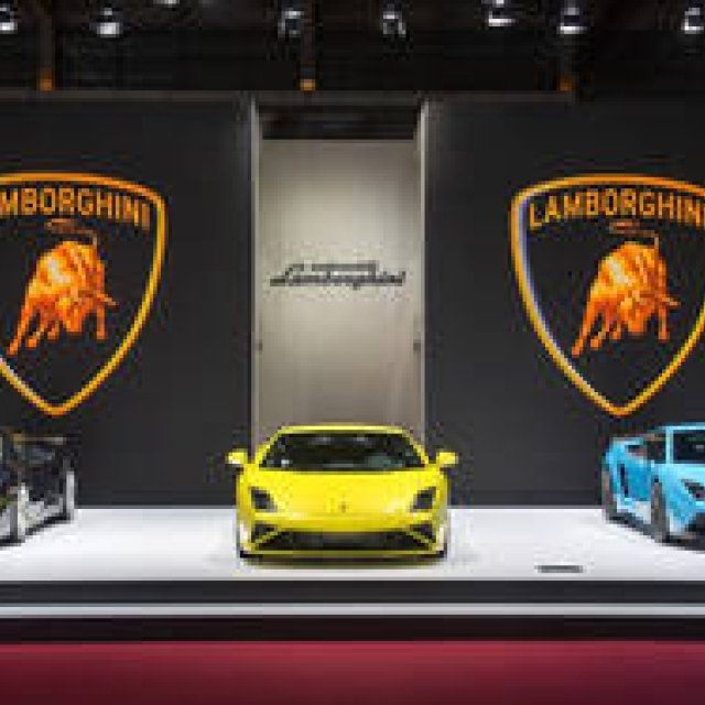 On-Site Report from Paris | LAMBORGHINI
