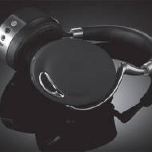 CLUB KING | Experiential Music Party with the Latest Headphones!