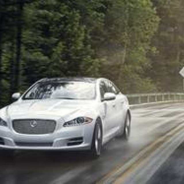 Experience the Jaguar New Era with a Downsized Engine | Jaguar
