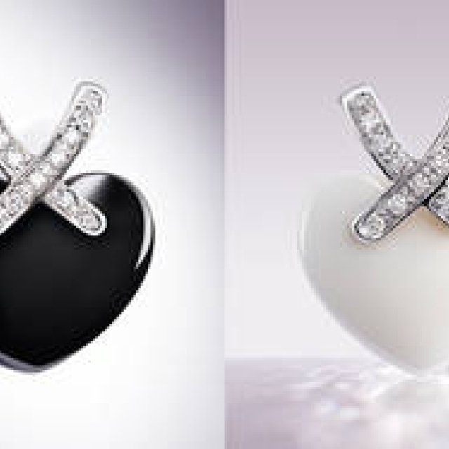 CHAUMET | New "Liens" Ceramic Heart Pendant, Expressing the Shape of Love