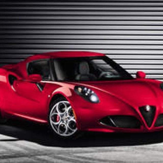 Alfa Romeo 4C Debuts! | Alfa Romeo