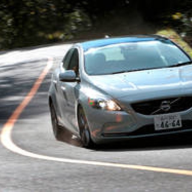 Volvo V40 Launched in Japan | Volvo