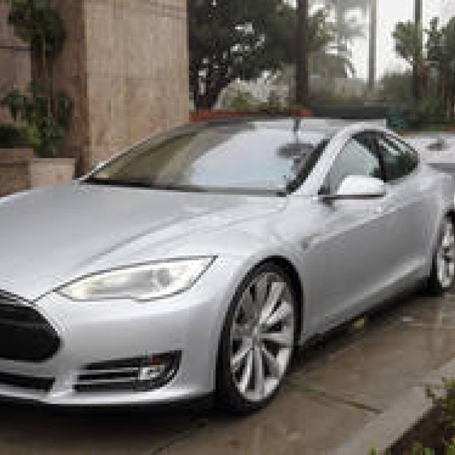 Testing the Tesla Model S | Tesla
