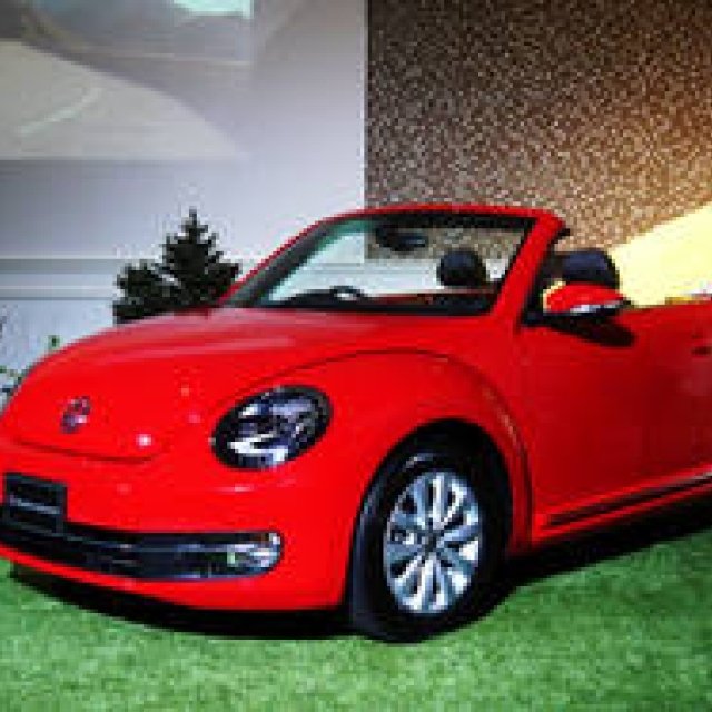 The Beetle Cabriolet is Launched | Volkswagen