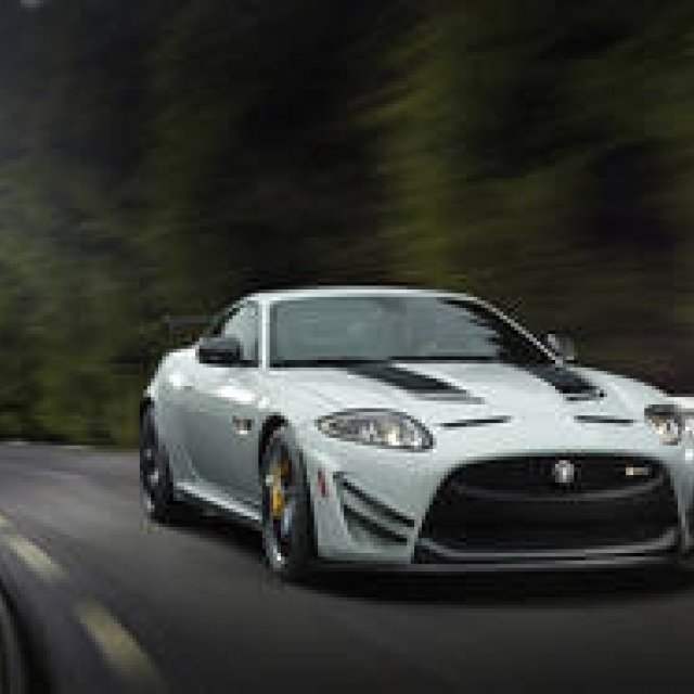 Commemorating 25 Years of the 'R Line' with a Special Edition｜Jaguar