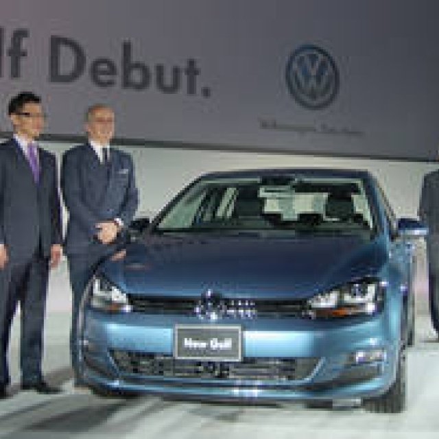 The 7th Generation Golf Arrives in Japan | Volkswagen