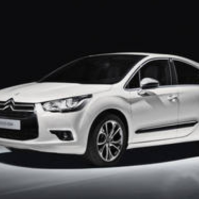Limited Edition Citroën DS4 with Special Equipment | Citroën