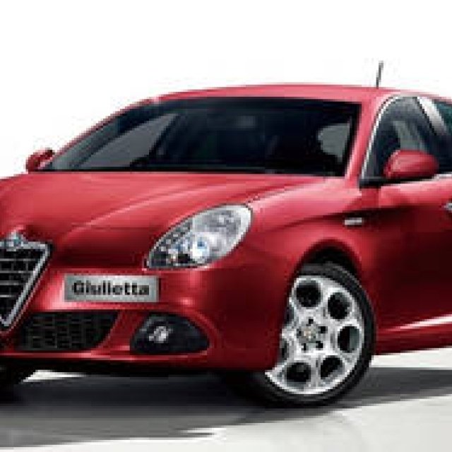 New grade "Classica" debuts for the Giulietta | Alfa Romeo