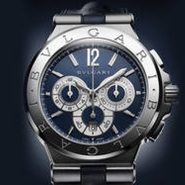 BVLGARI | Deep blue and white subdials like the sea