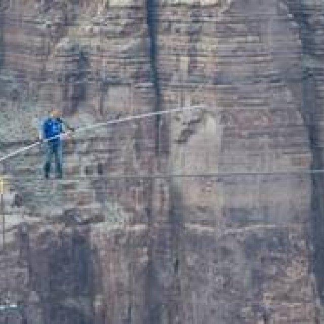JEANRICHARD | Nik Wallenda Crosses the Grand Canyon on a Tightrope