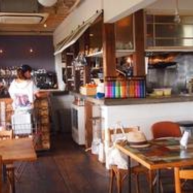 Cruciani C | Limited Collaboration Cafe Opens in Shichirigahama