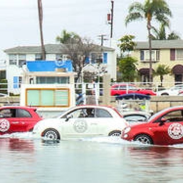 A Fiat 500 for the Water Appears | Fiat