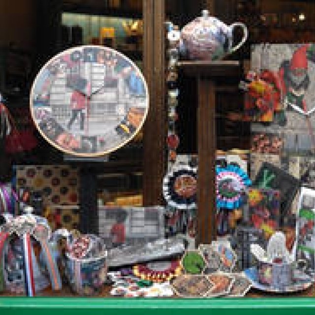 Paul Smith | Opens Pop-Up Shop with Bunkaya Zakkaten
