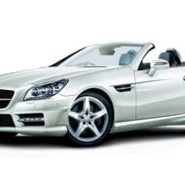 A Look at the Mercedes-Benz SLK-Class's Features | Mercedes-Benz