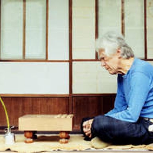 BOOK | "Looking at My Father": A Photobook Seeking Funding Through Crowdfunding