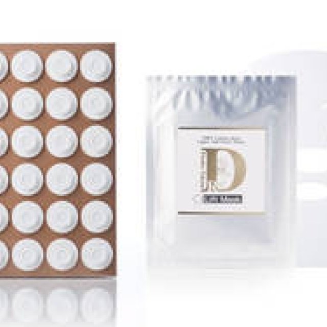 Jullants: Special care items crafted solely with ingredients trusted by dermatologists.