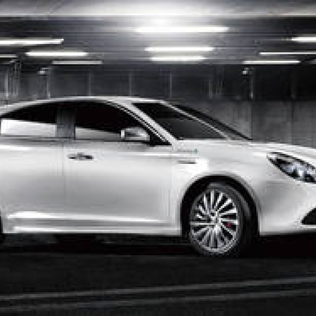 A special Giulietta in white & red leather | Alfa Romeo