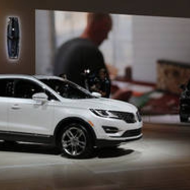 Previewing Lincoln's Compact SUV | Lincoln
