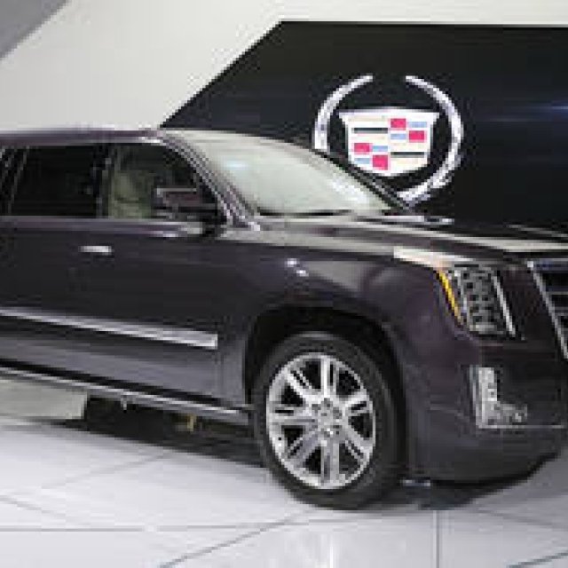 Cadillac's Flagship SUV, the Escalade, Enters a New Generation