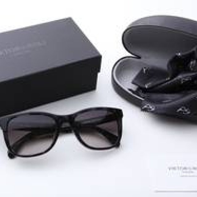 VIKTOR & ROLF Reintroduces Popular Sunglasses in Limited 100-Piece Edition