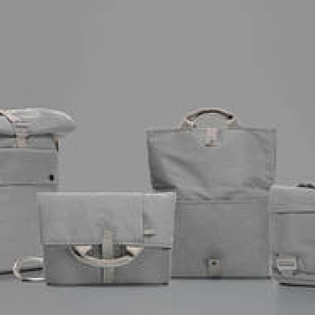 Bluelounge | New Colors for Bags Featuring Waterproof Performance and a Tactile, Functional Material