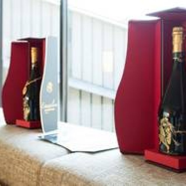 EAT | A Fusion of Prestigious Champagne and the World of Evangelion