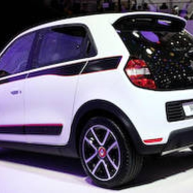 Introducing the New Rear-Wheel-Drive Twingo | Renault
