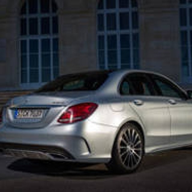 First Drive Abroad: The New Mercedes-Benz C-Class
