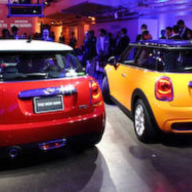 Sales of the New MINI Begin in Japan | MINI