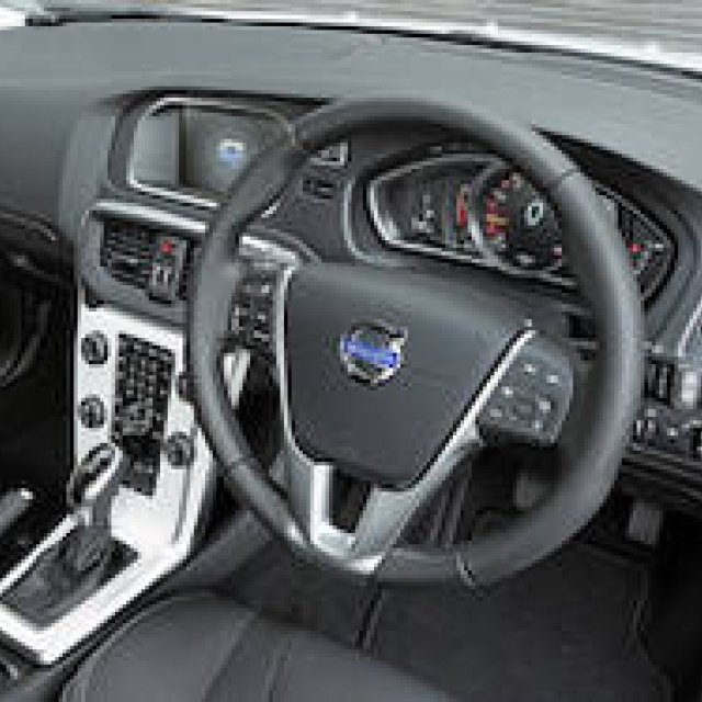 Introducing the First Special Edition Volvo V40 Series | Volvo
