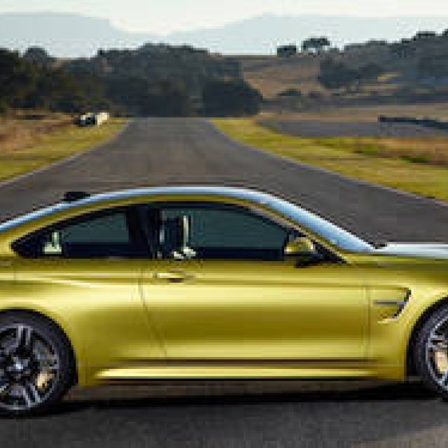 M4 Coupe Makes Japanese Debut at SUPER GT | BMW