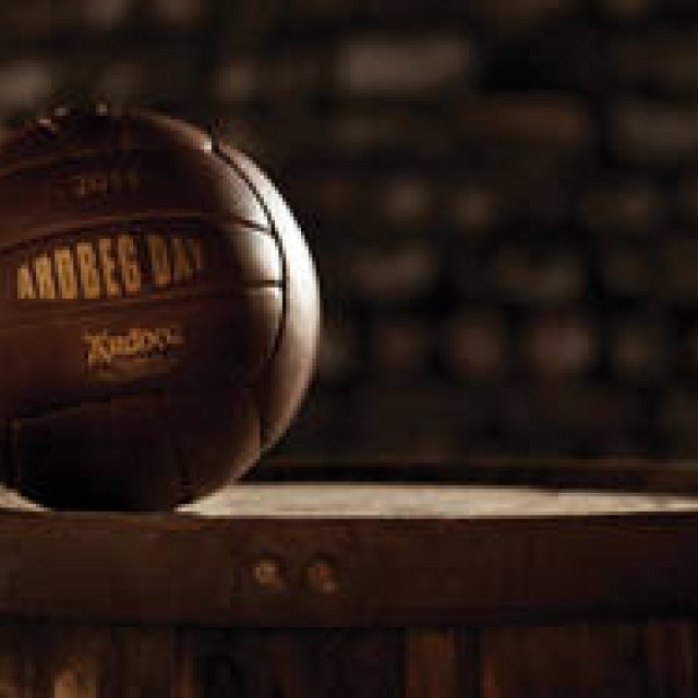 アードベッグがピート・サッカー大会を開催｜Ardbeg