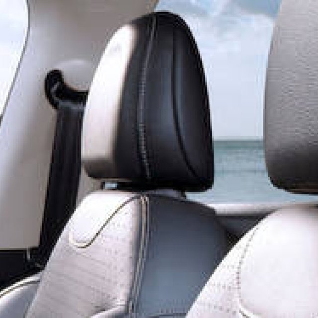 C3: Leather interior creates a sense of luxury | Citroen