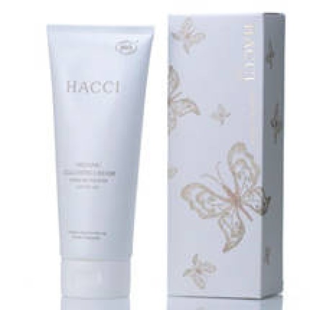 HACCI | SAKURA: An Impression of Three Cleansers