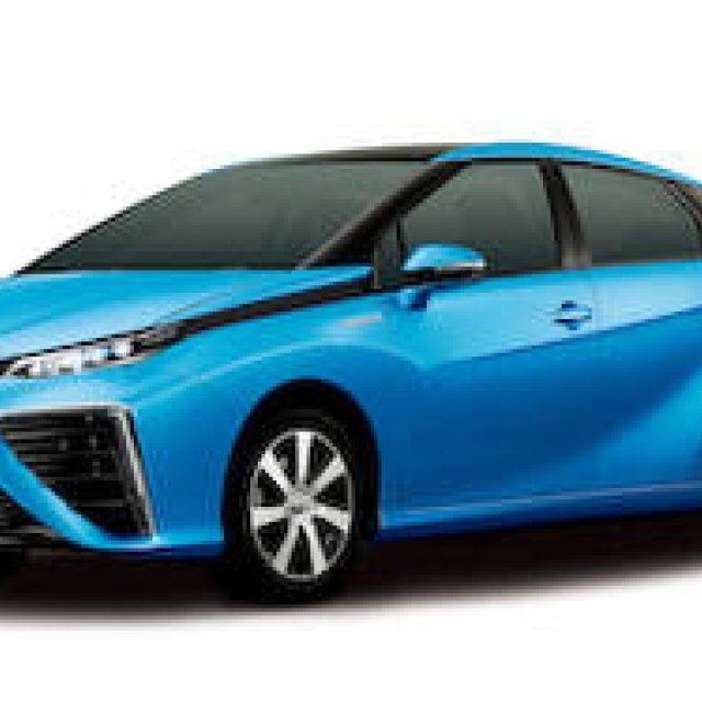 Toyota to Launch Fuel Cell Car This Year | Toyota