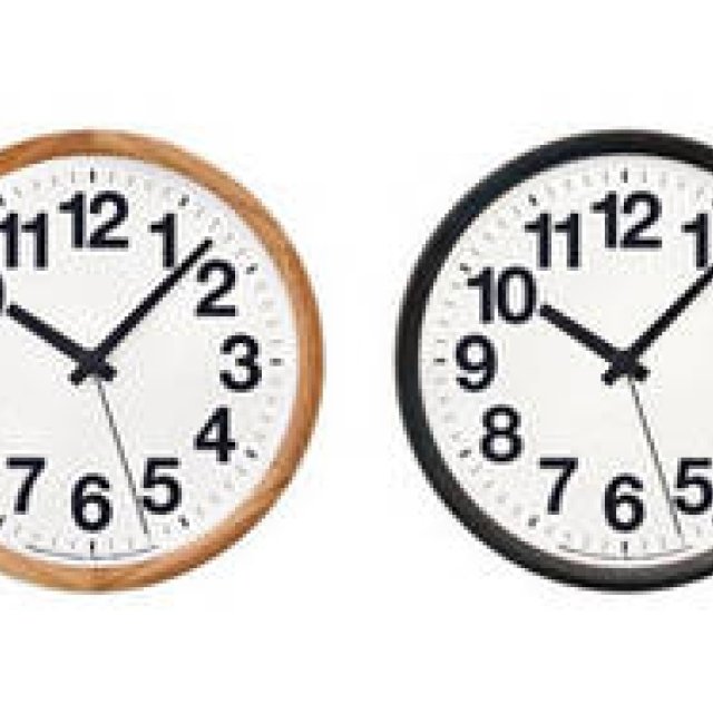Lemnos | Yota Kakuda-designed wall clocks, "Clock A / Clock B"