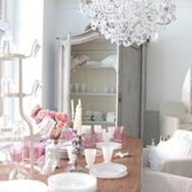 RACHEL ASHWELL SHABBY CHIC Couture | Sendagaya Store's Highly Anticipated Opening