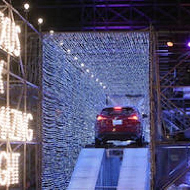 LEXUS NX AMAZING NIGHT Held | Lexus