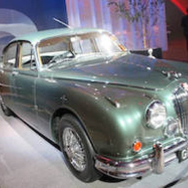 Jaguar XE Unveiled in London