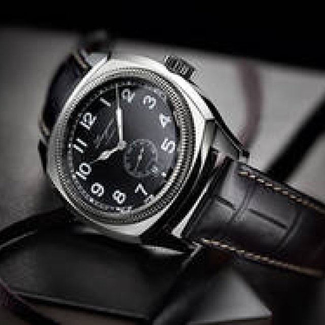 1930年代の軍用時計を復刻「ロンジン ヘリテージ1935」｜LONGINES