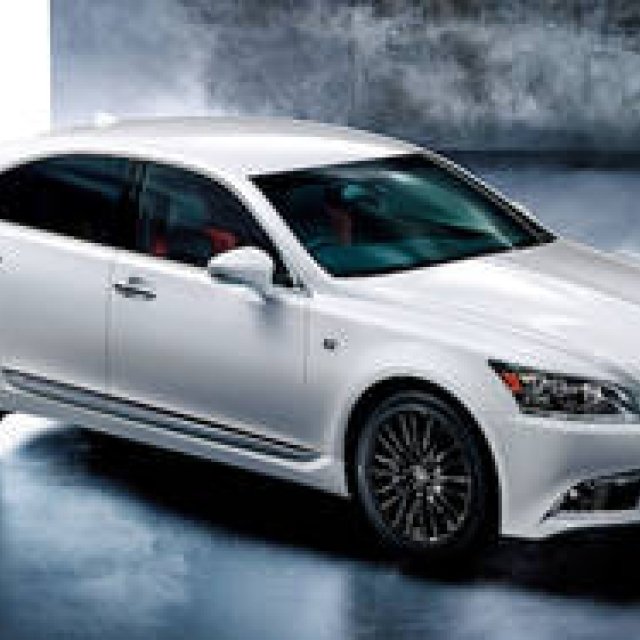 A Special Edition Model Commemorating 10 Years of the Lexus Brand in Japan | Lexus