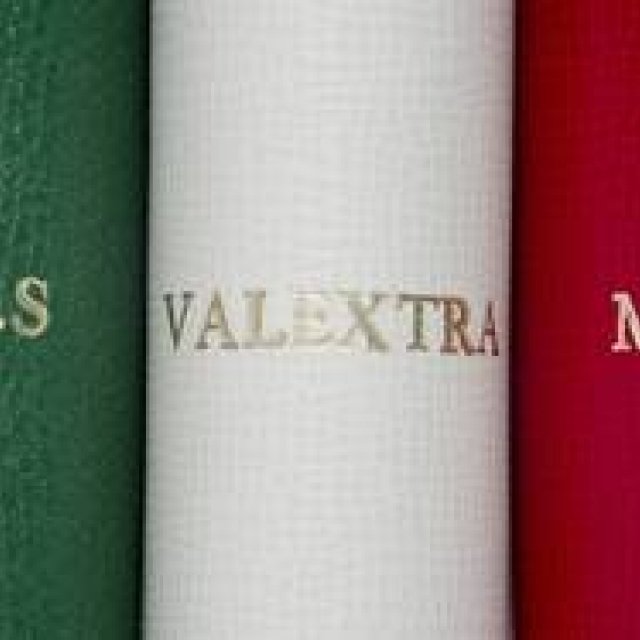 Limited-Time Complimentary Initial Engraving Service｜Valextra