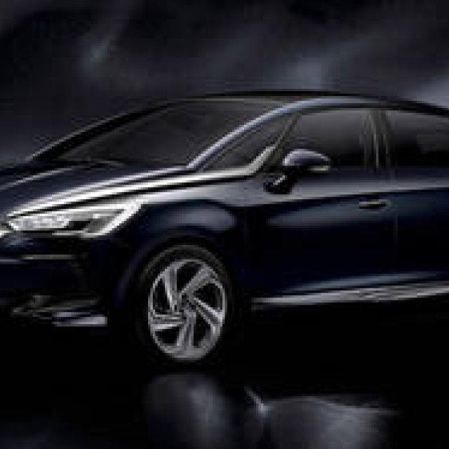 Reimagined as the DS Brand's Flagship: The "DS 5" | Citroën DS