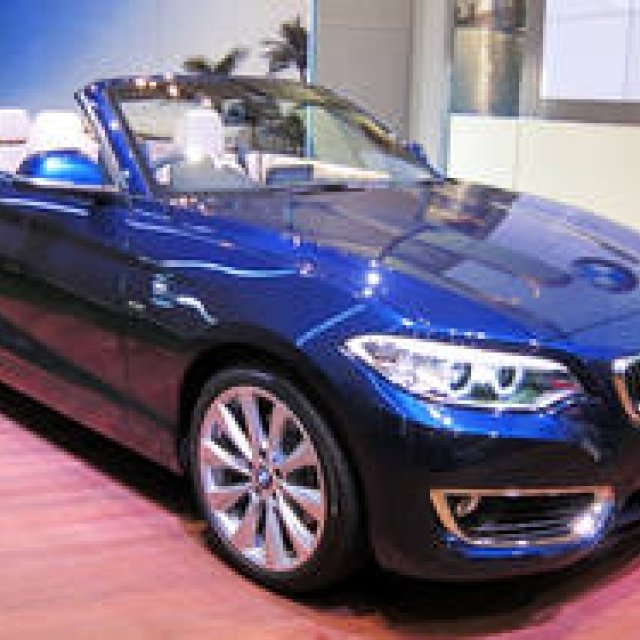 The New BMW 2 Series Convertible Arrives in Japan | BMW