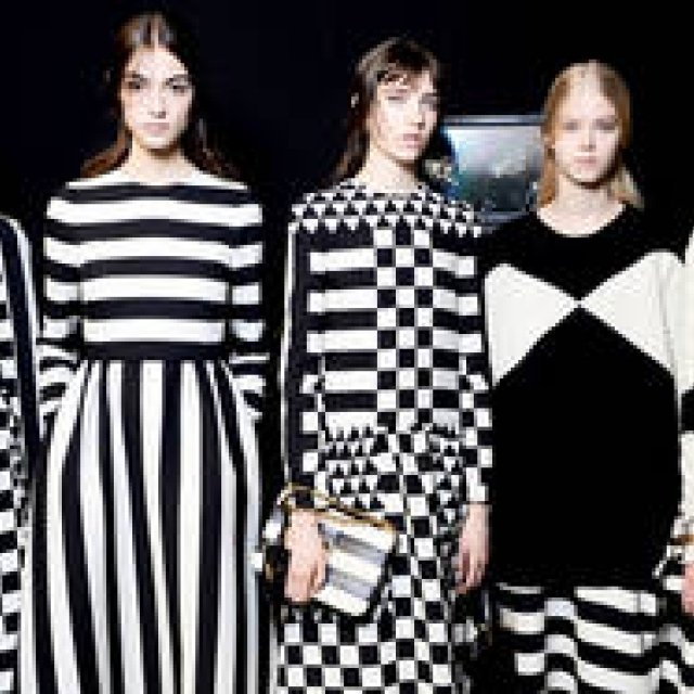 Terumi Hagiwara Series Vol. 122 | Maison Valentino's Exquisite Dresses