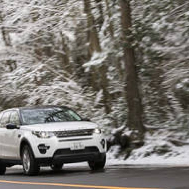 Test Drive: The Discovery Sport, a Premium SUV with an Available 7-Seater Configuration | Land Rover